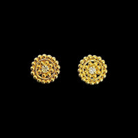 ダイヤの花輪ピアス