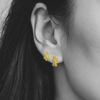 金のかけらピアス(苔)