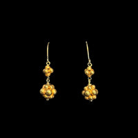 金のしずくピアス