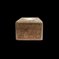 木彫りのボタニカルジュエリーボックス