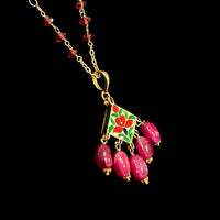 お花のクンダンミーナペンダント