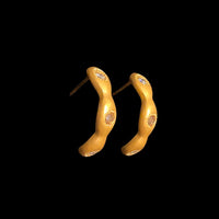 プリミティブアーチピアス