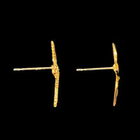 飛翔する鶴ピアス