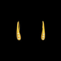 雫のピアス